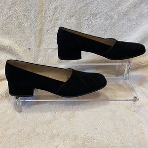 Salvatore Ferragamo Black Suede Quilted Toe Design Pumps Low Heels Size 6AA EUC